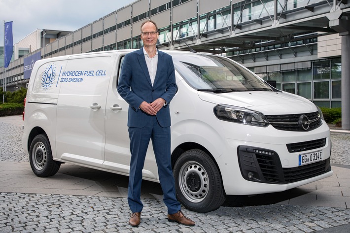 Neuer Opel Vivaro-e HYDROGEN mit Brennstoffzelle für emissionsfreie Transporte